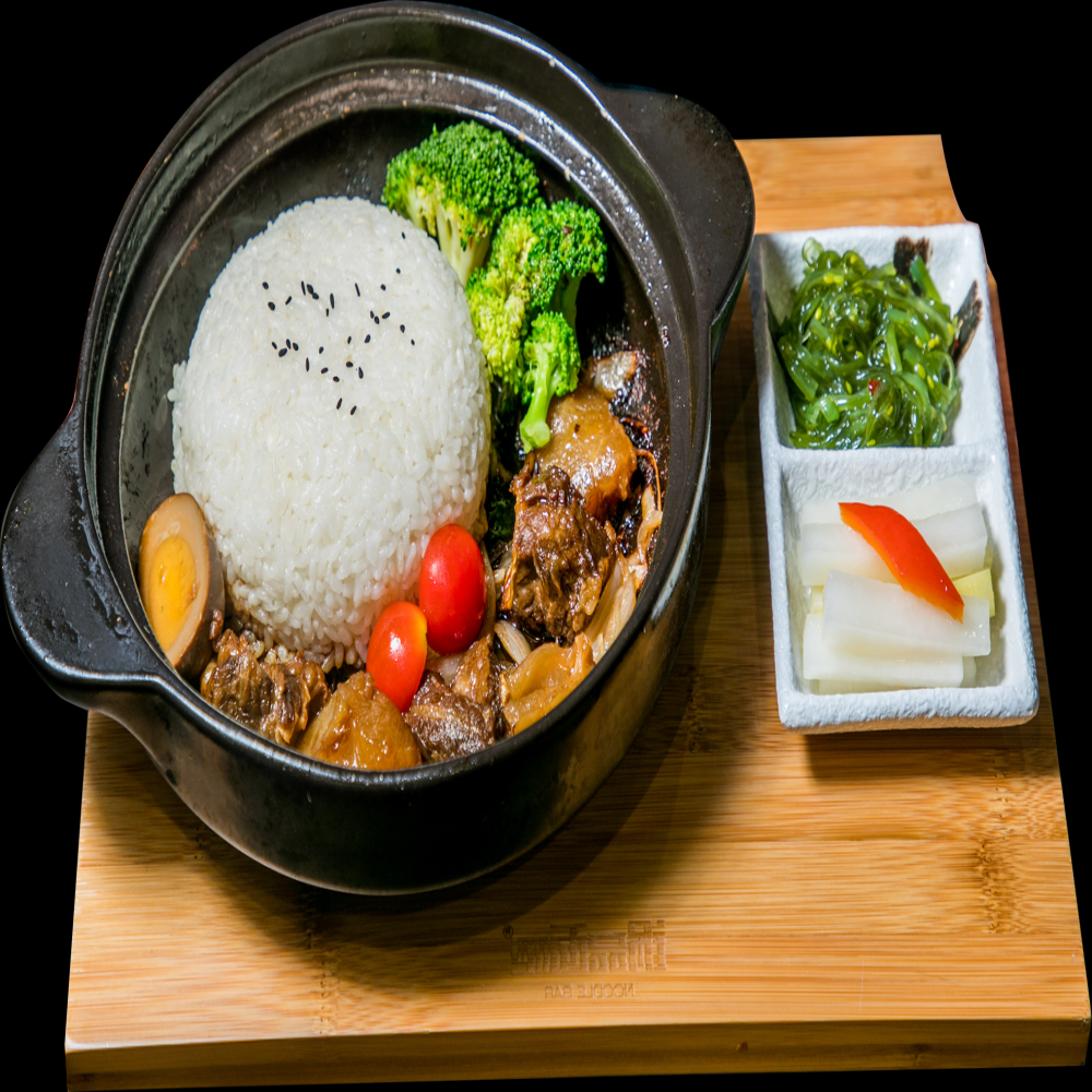 黄焖鸡图片黄焖鸡米饭咖喱鸡饭饭店菜品美食美团外卖10