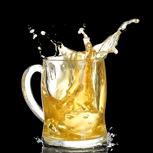 啤酒啤酒杯冒着泡沫效果图插画免抠素材元素81