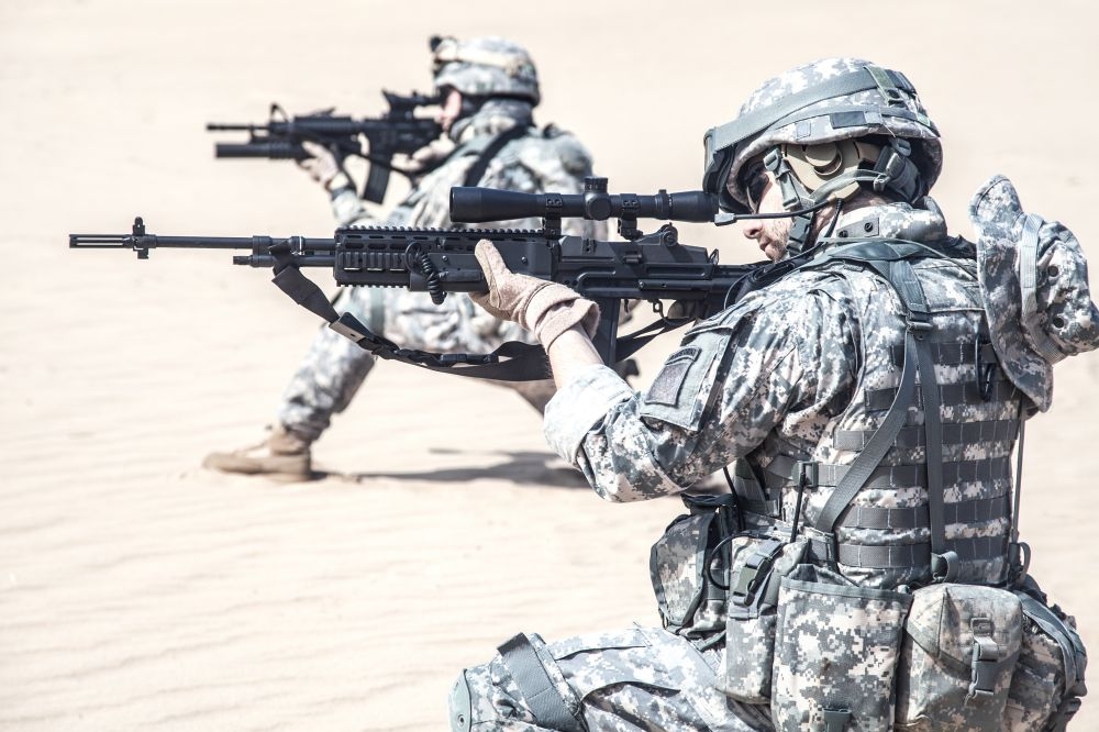 部队军队士兵特种兵持枪突击射击高清图片 (26)
