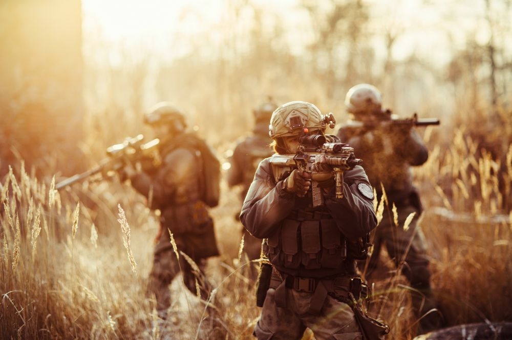 部队军队士兵特种兵持枪突击射击高清图片 (40)