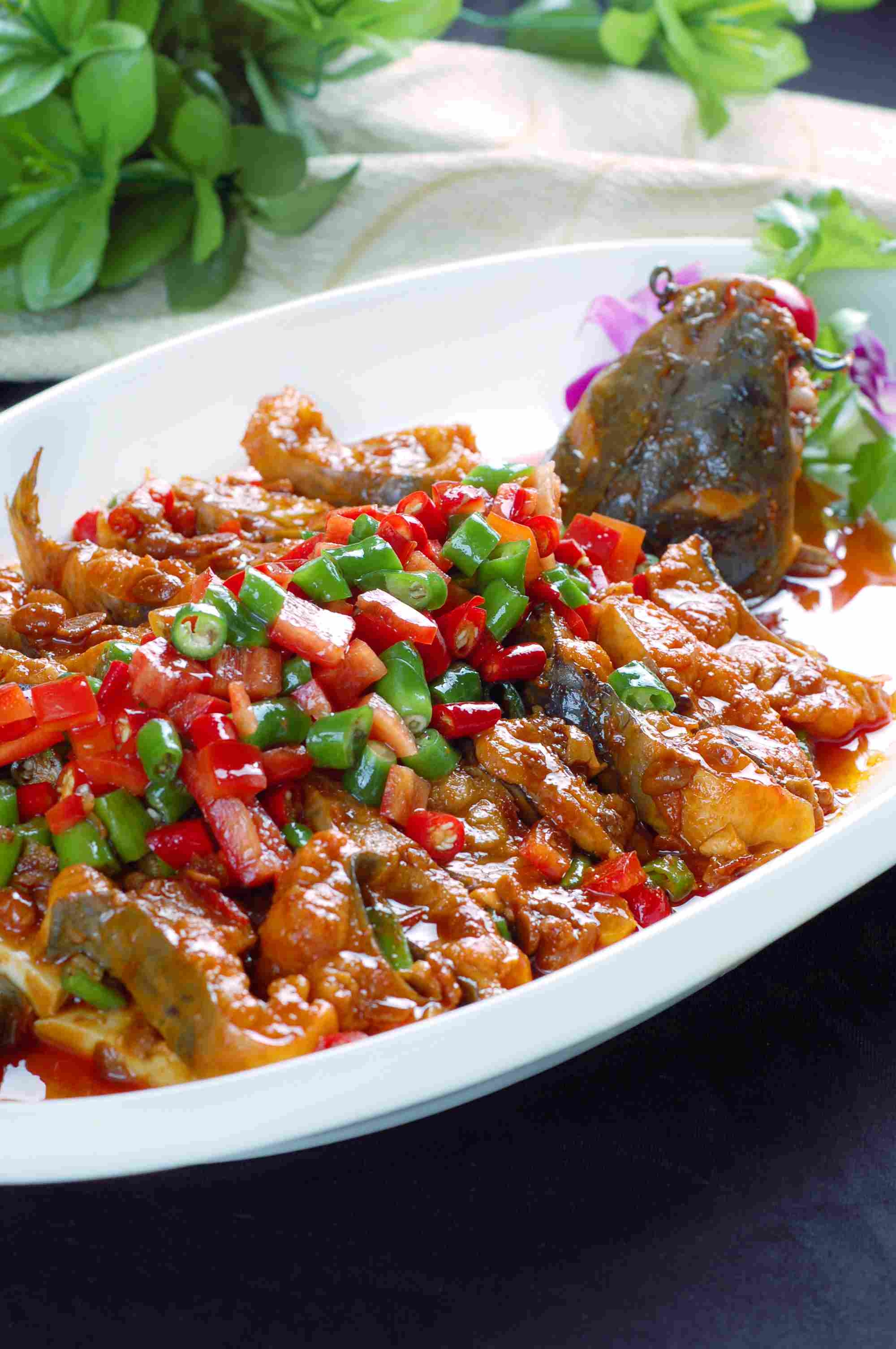 餐饮美食庄子酱香鱼系列宣传图片灯箱