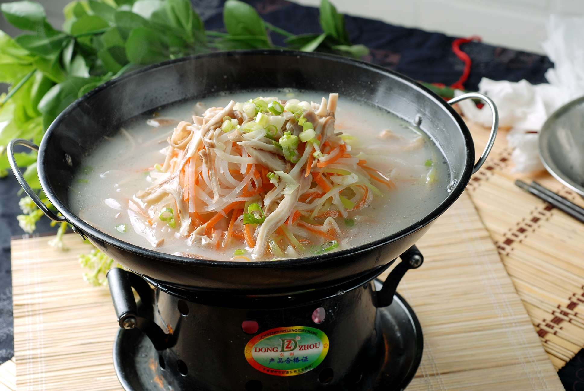 餐饮美食川菜扎笋肚丝高清图片