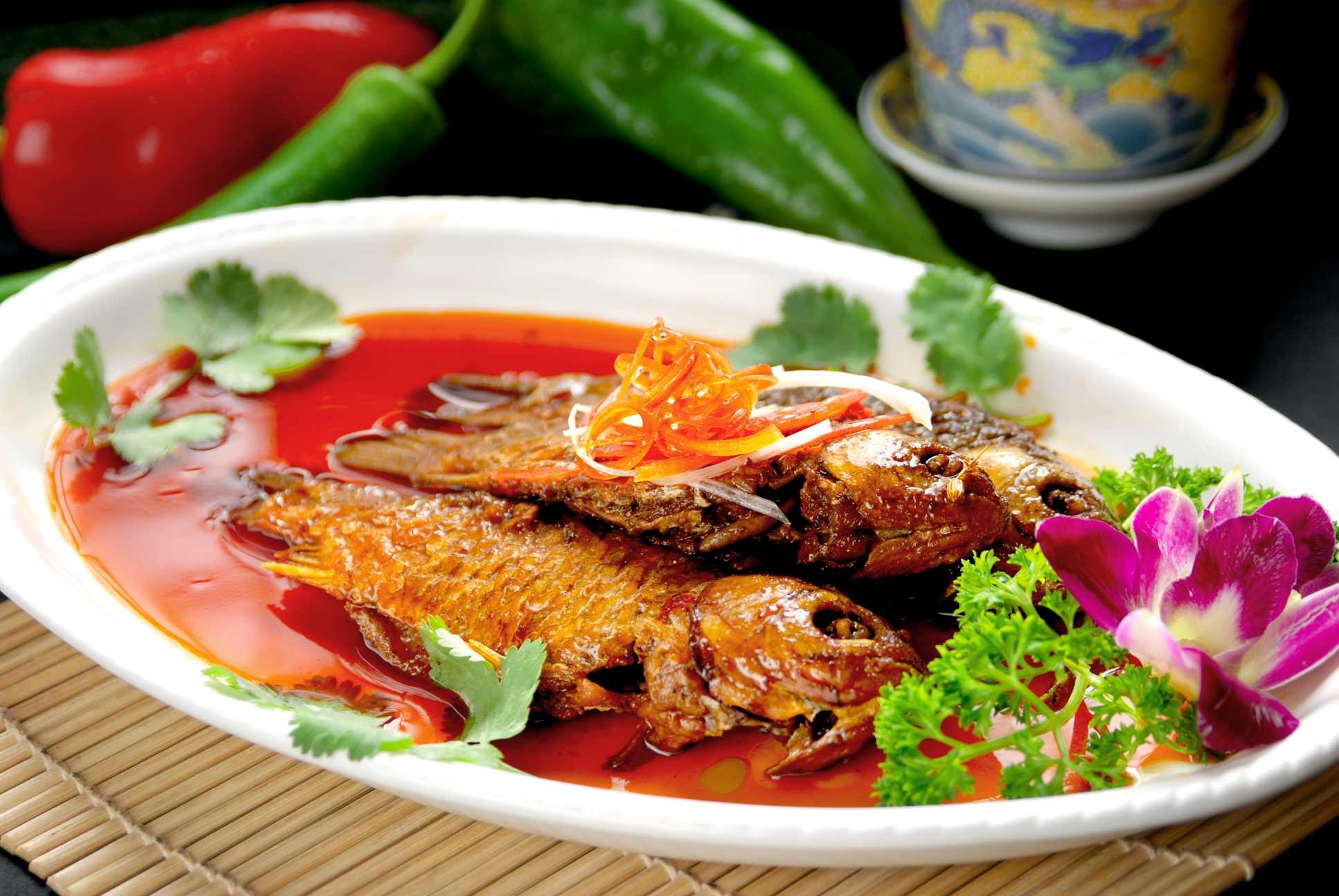 酥骨鲫鱼高清图片