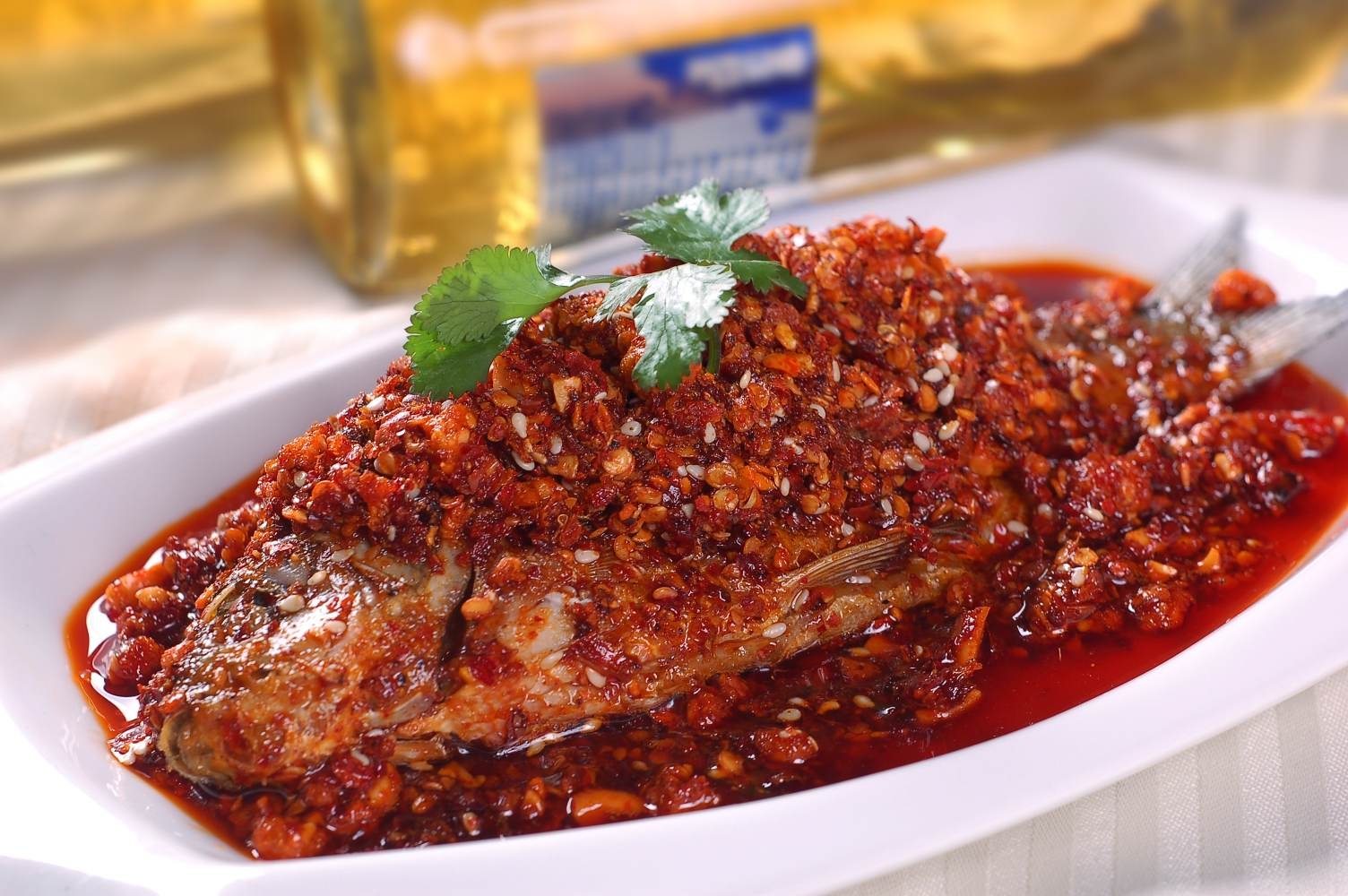 餐饮美食川菜热菜炝锅鲫鱼高清图片