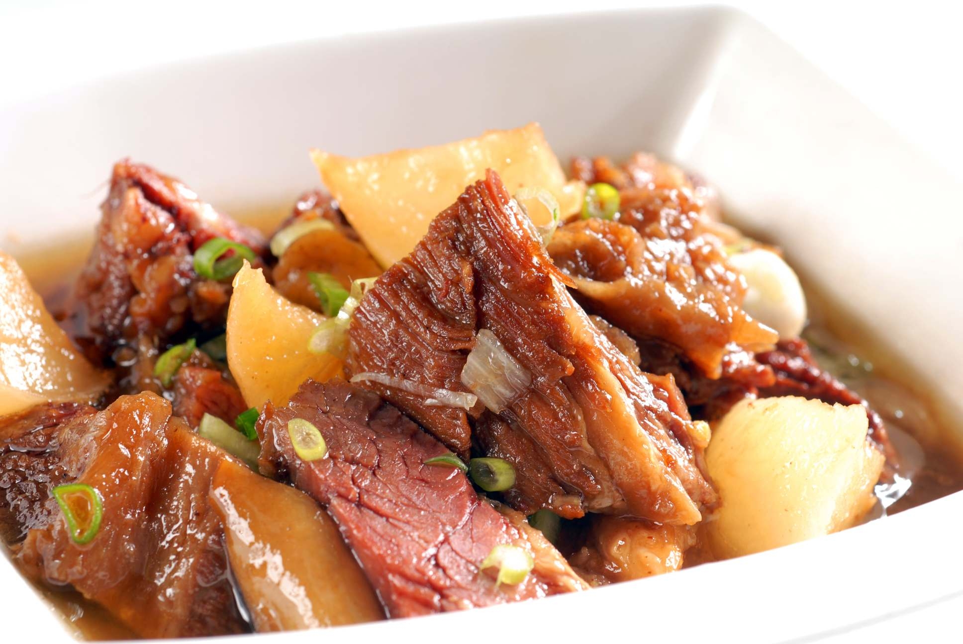 餐饮美食小吃-萝卜牛腩宣传图片灯箱