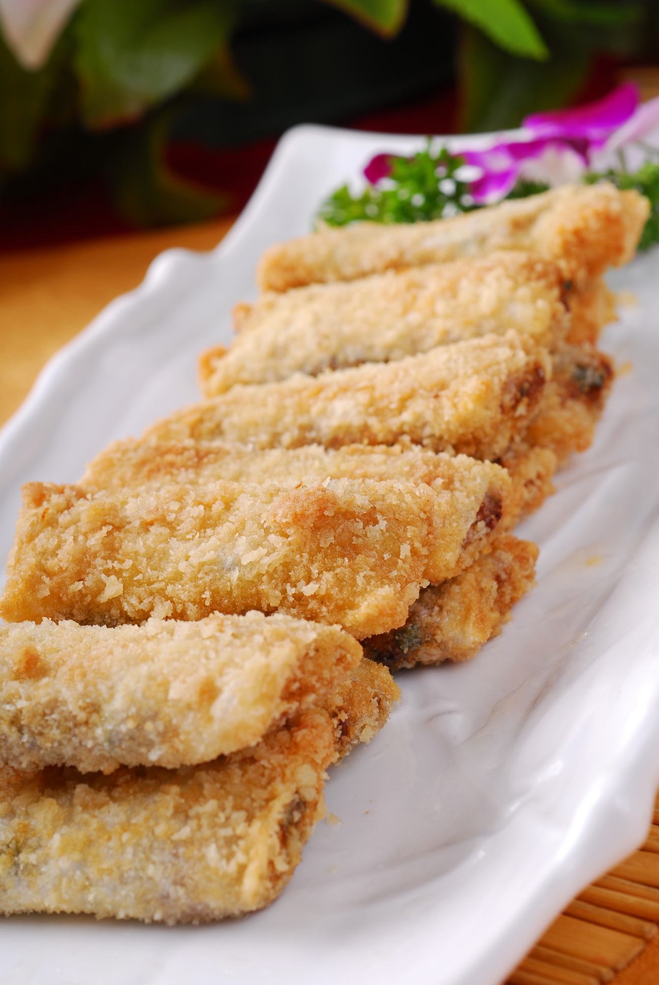 餐饮美食川菜热菜韭香鸭卷高清图片650