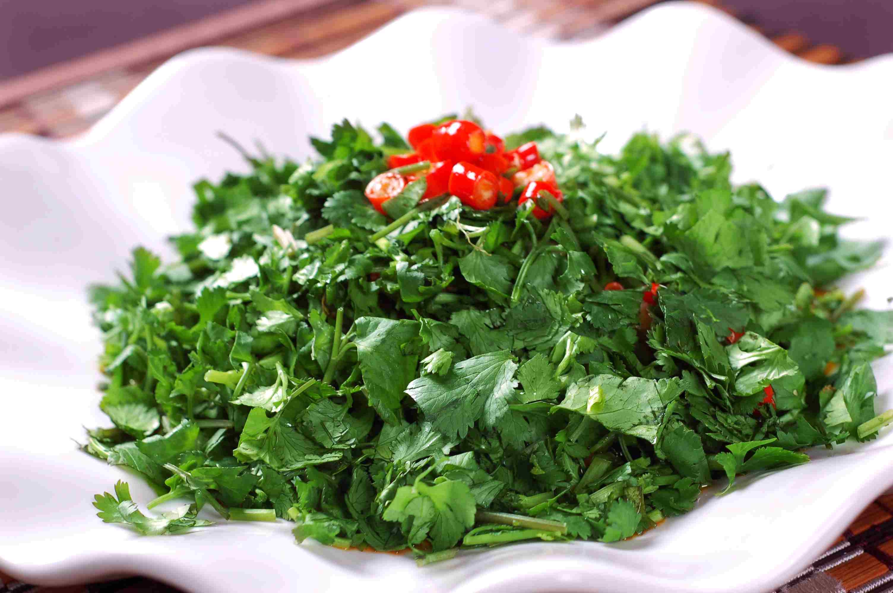 餐饮美食香菜牛肉碎高清图片