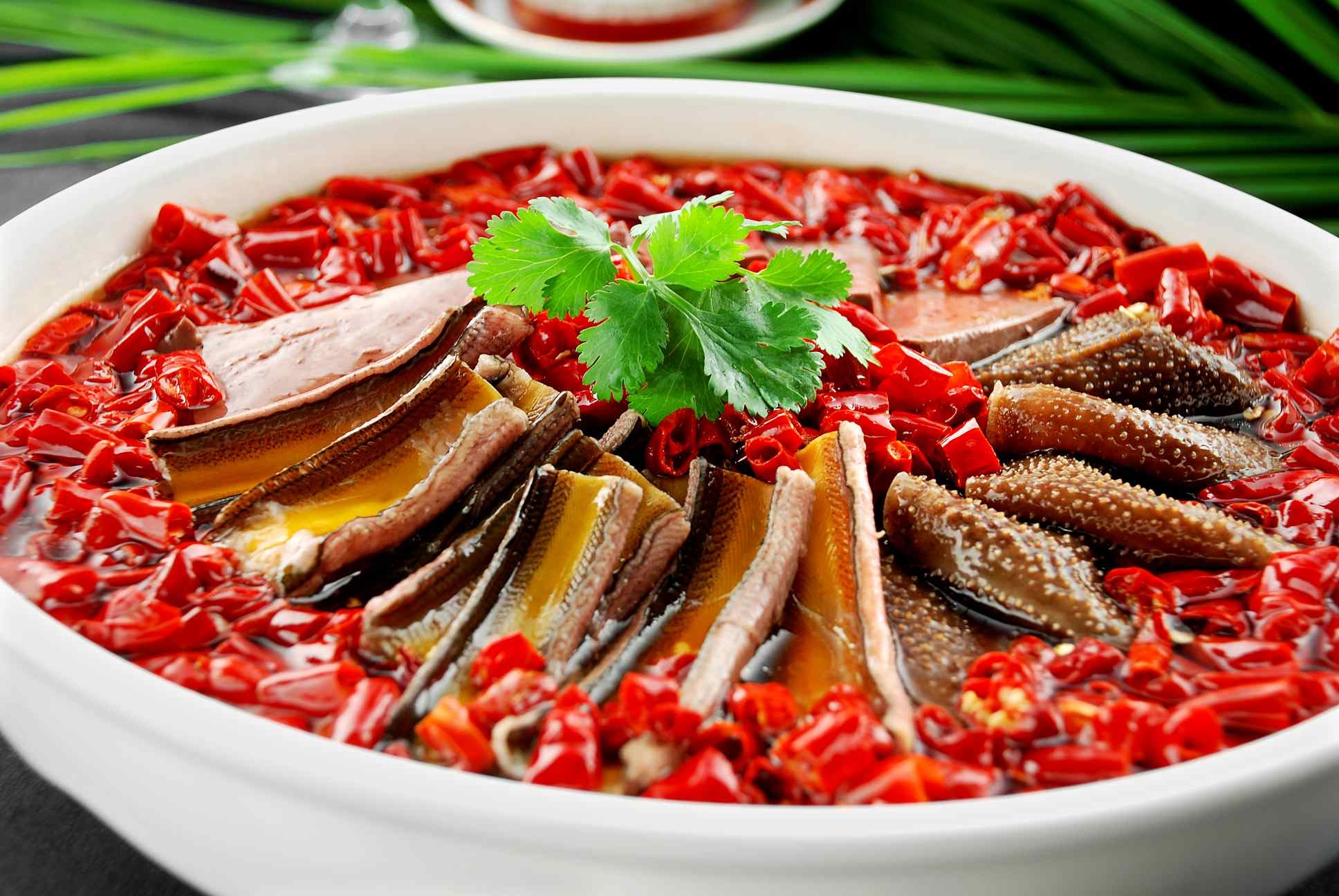 餐饮美食爽口毛血旺高清图片