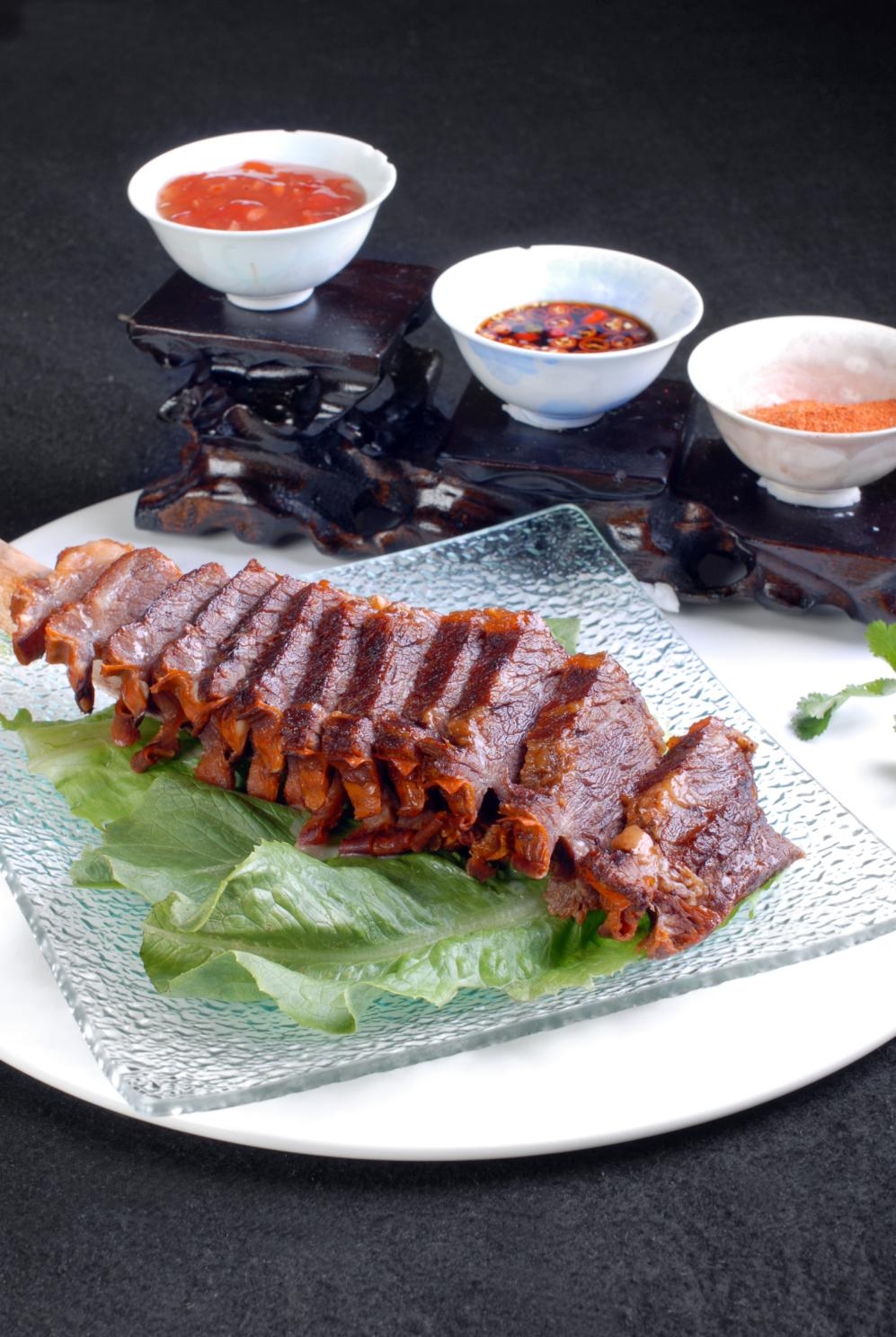 日式牛肋骨高清图片