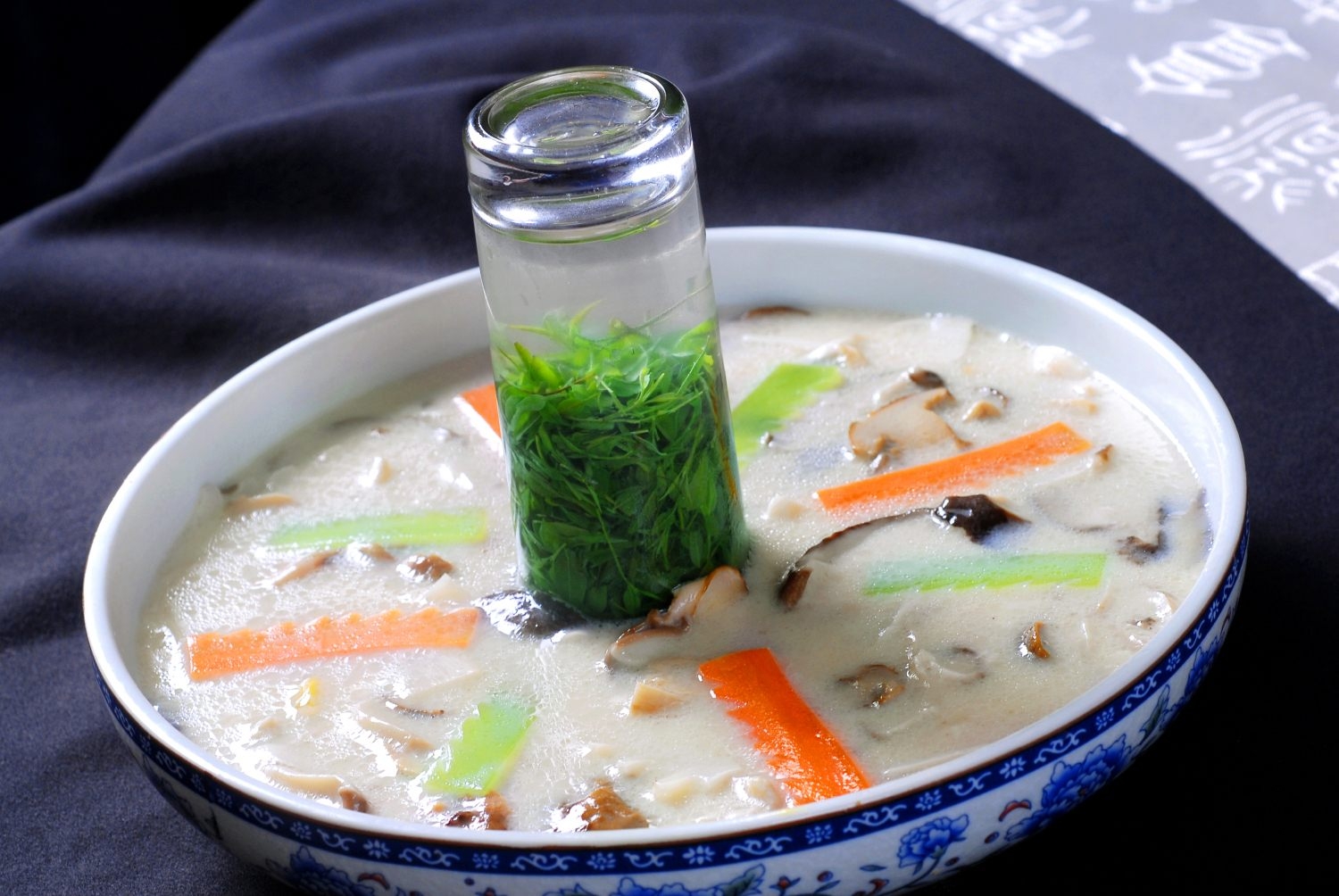 餐饮美食菊茶松茸宣传图片灯箱