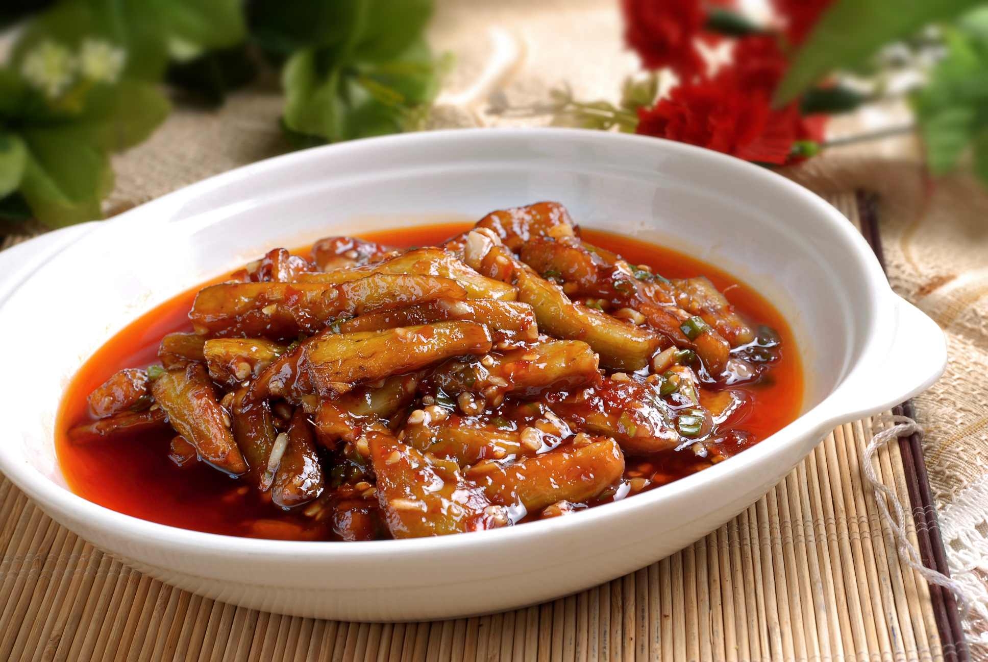 餐饮美食原味四川-鱼香茄子宣传图片灯箱