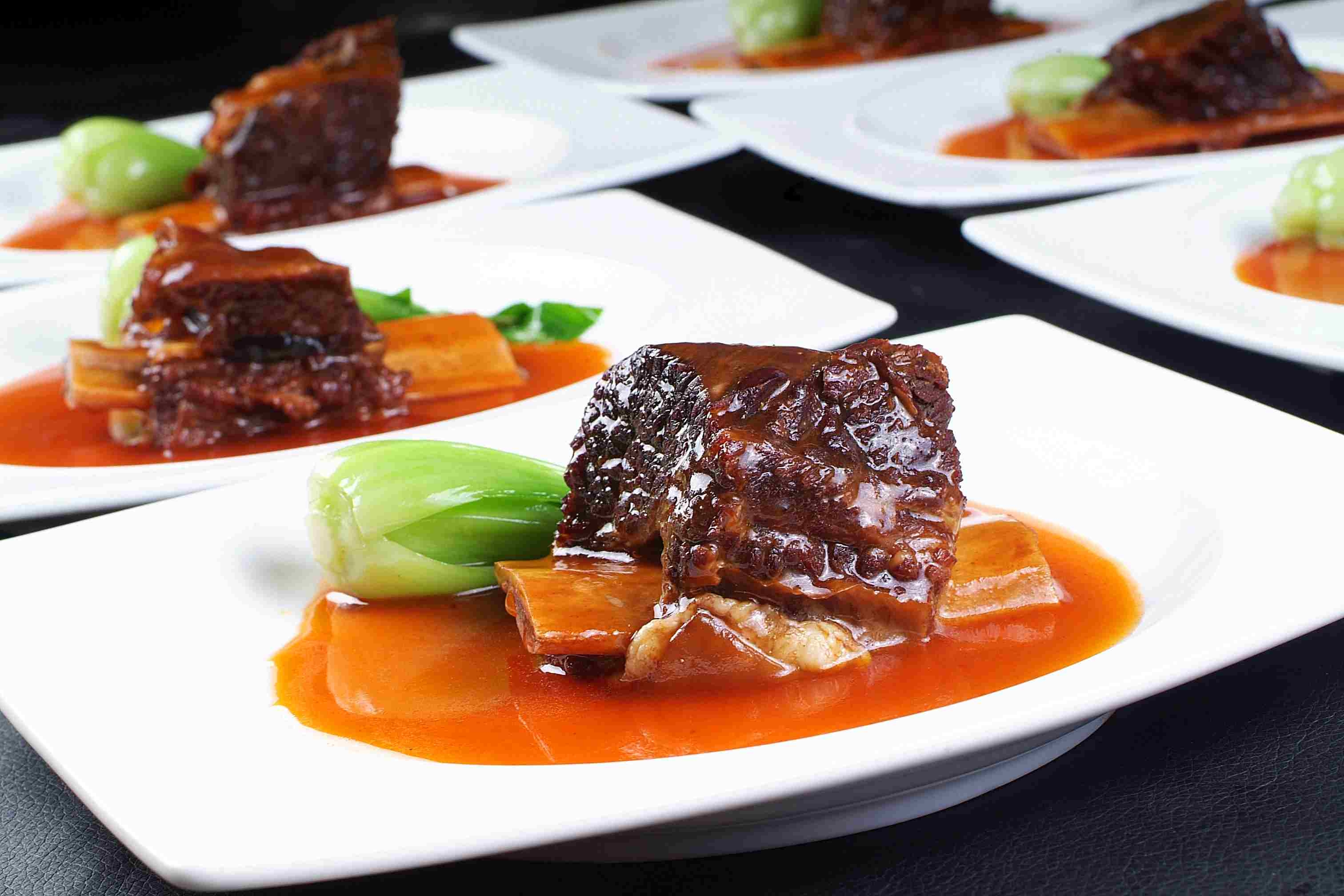 餐饮美食意式咖喱牛肋骨宣传图片灯箱