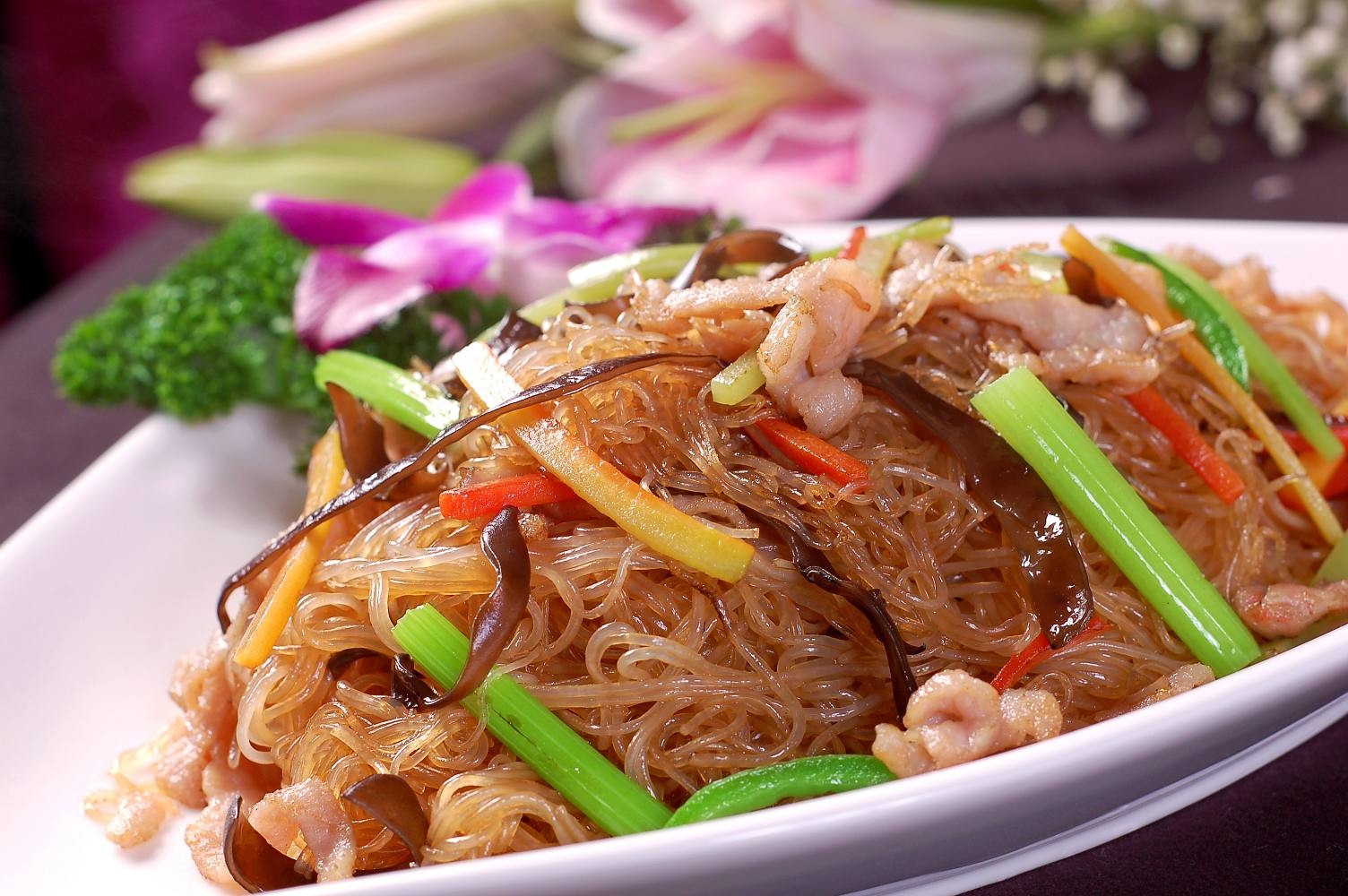 餐饮美食小炒–五彩炒粉丝宣传图片灯箱