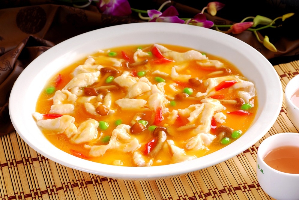 餐饮美食热黄沙乌鱼片高清图片