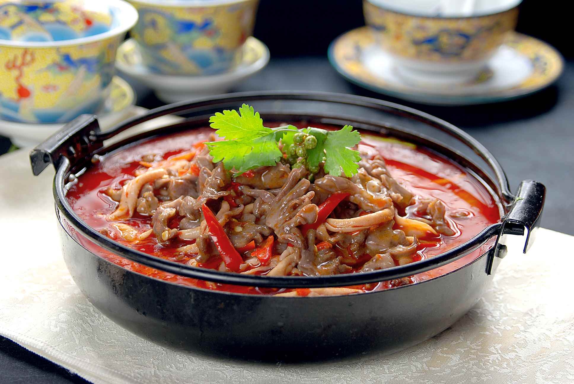餐饮美食鲜椒鸡杂高清图片