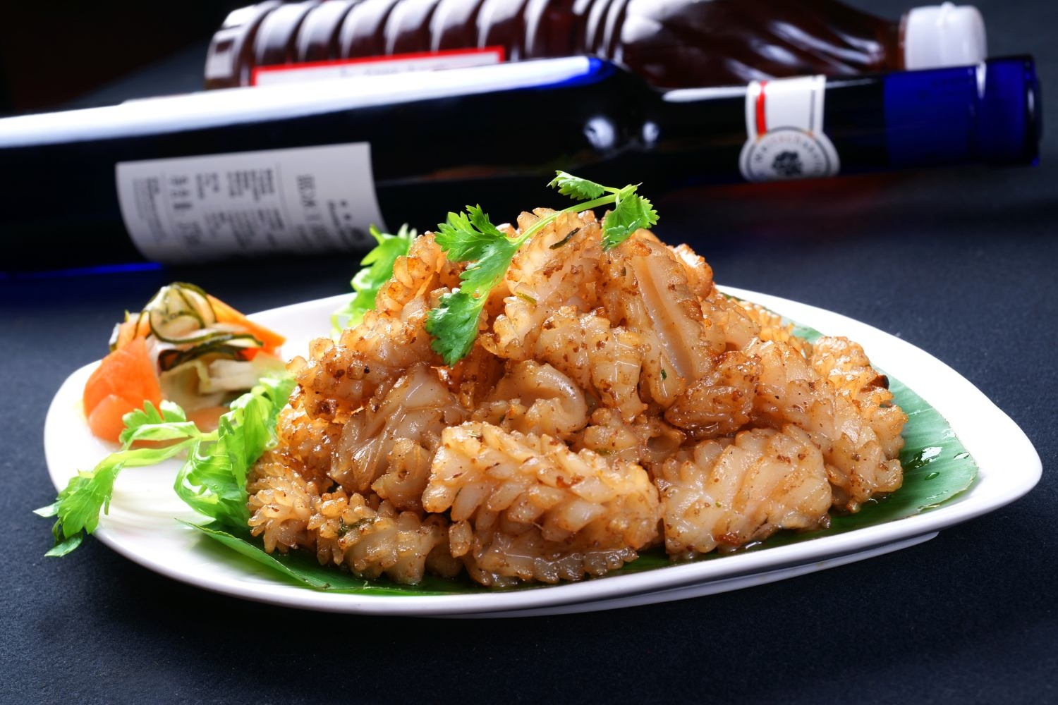 餐饮美食川菜炒烤鱿鱼高清图片