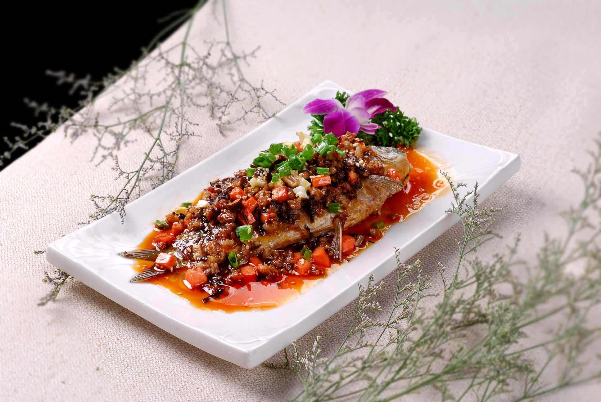 餐饮美食热菜干烧鲫鱼宣传图片灯箱