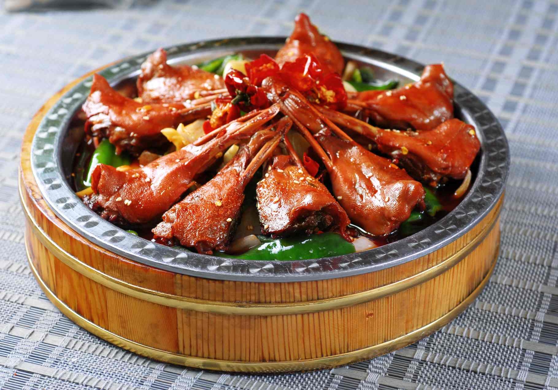 餐饮美食风暴鸭唇宣传图片灯箱