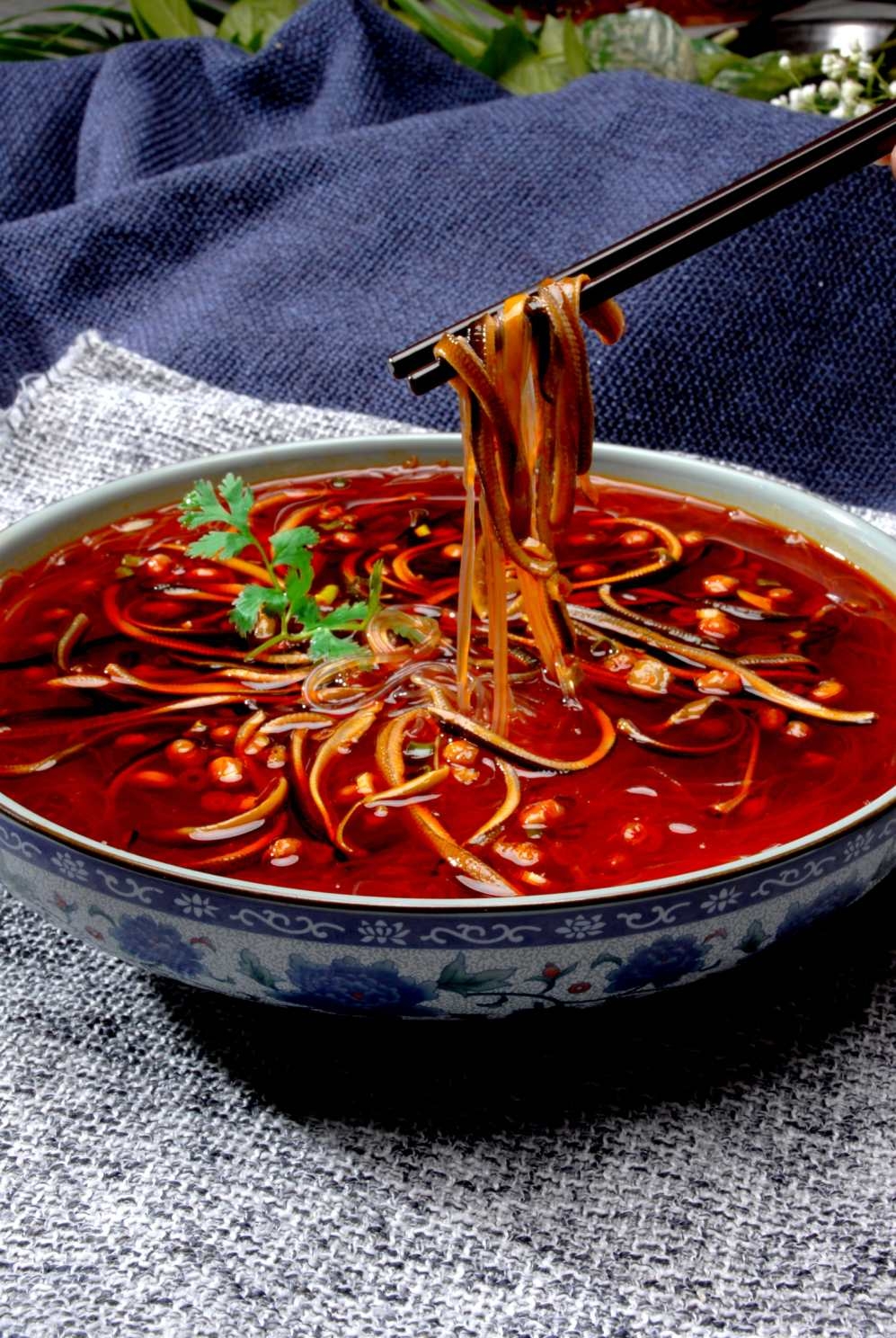 餐饮美食峨眉鳝丝宣传图片灯箱