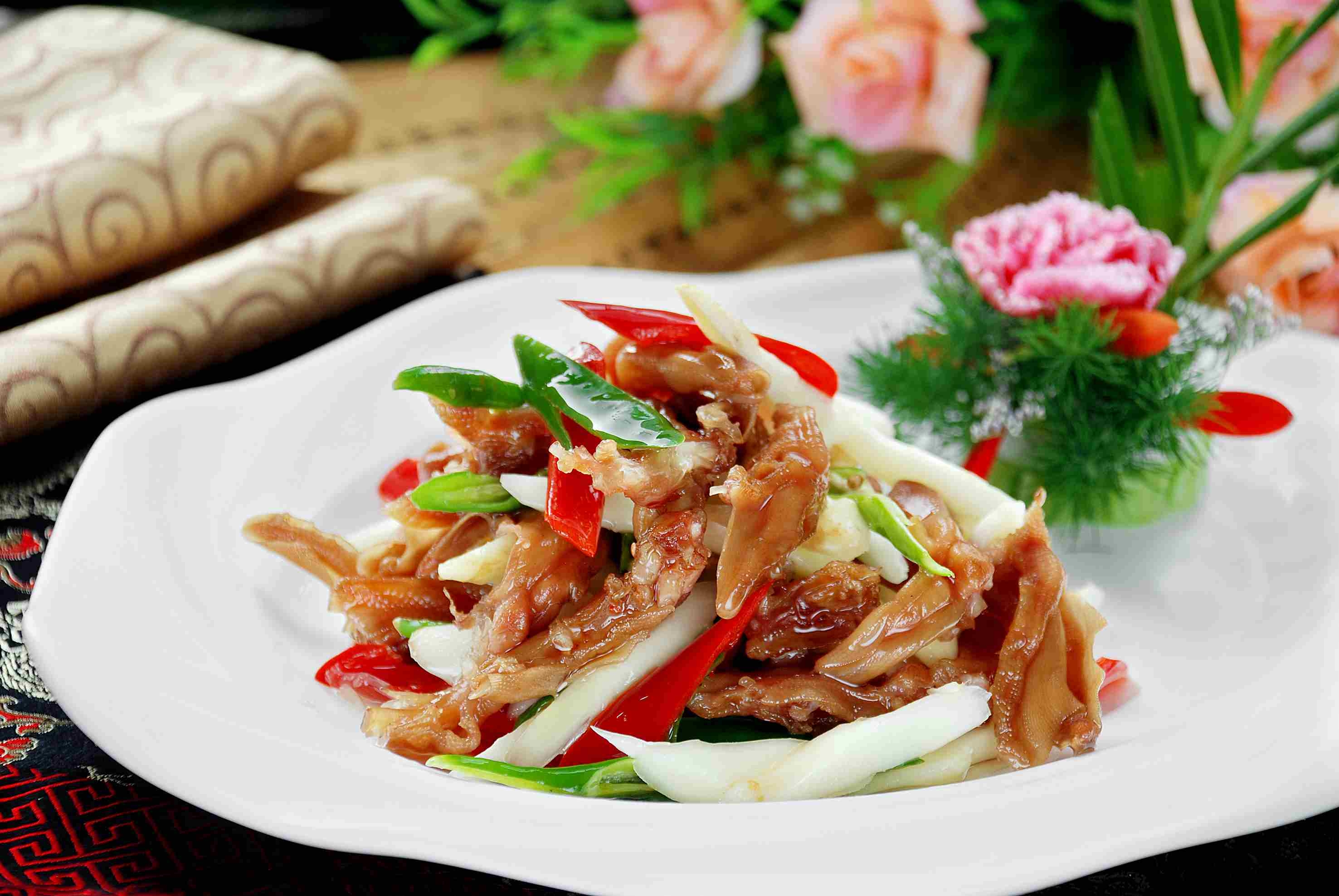 餐饮美食川菜仔姜爆酱鸭掌高清图片