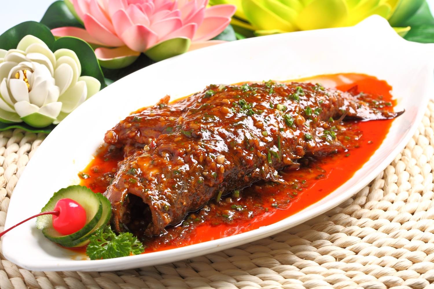 豆瓣鲈鱼高清图片