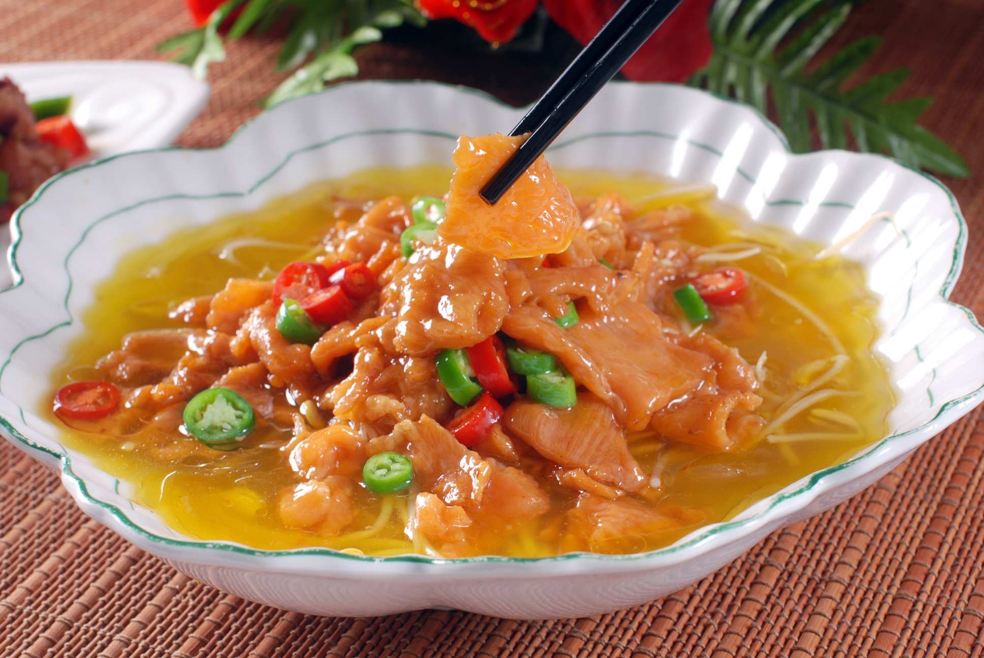 餐饮美食金汤孔雀肉高清图片