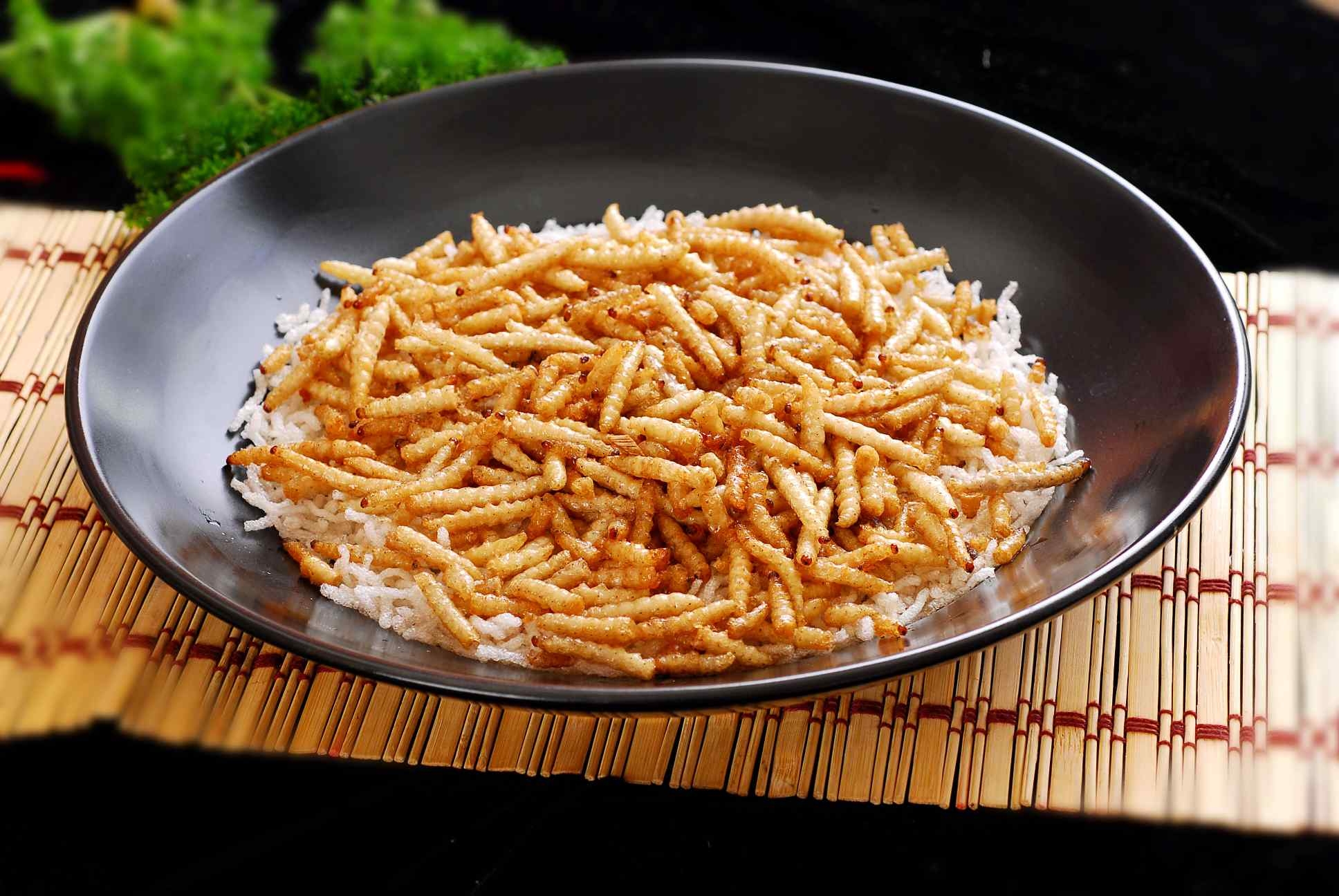 餐饮美食椒盐竹虫高清图片