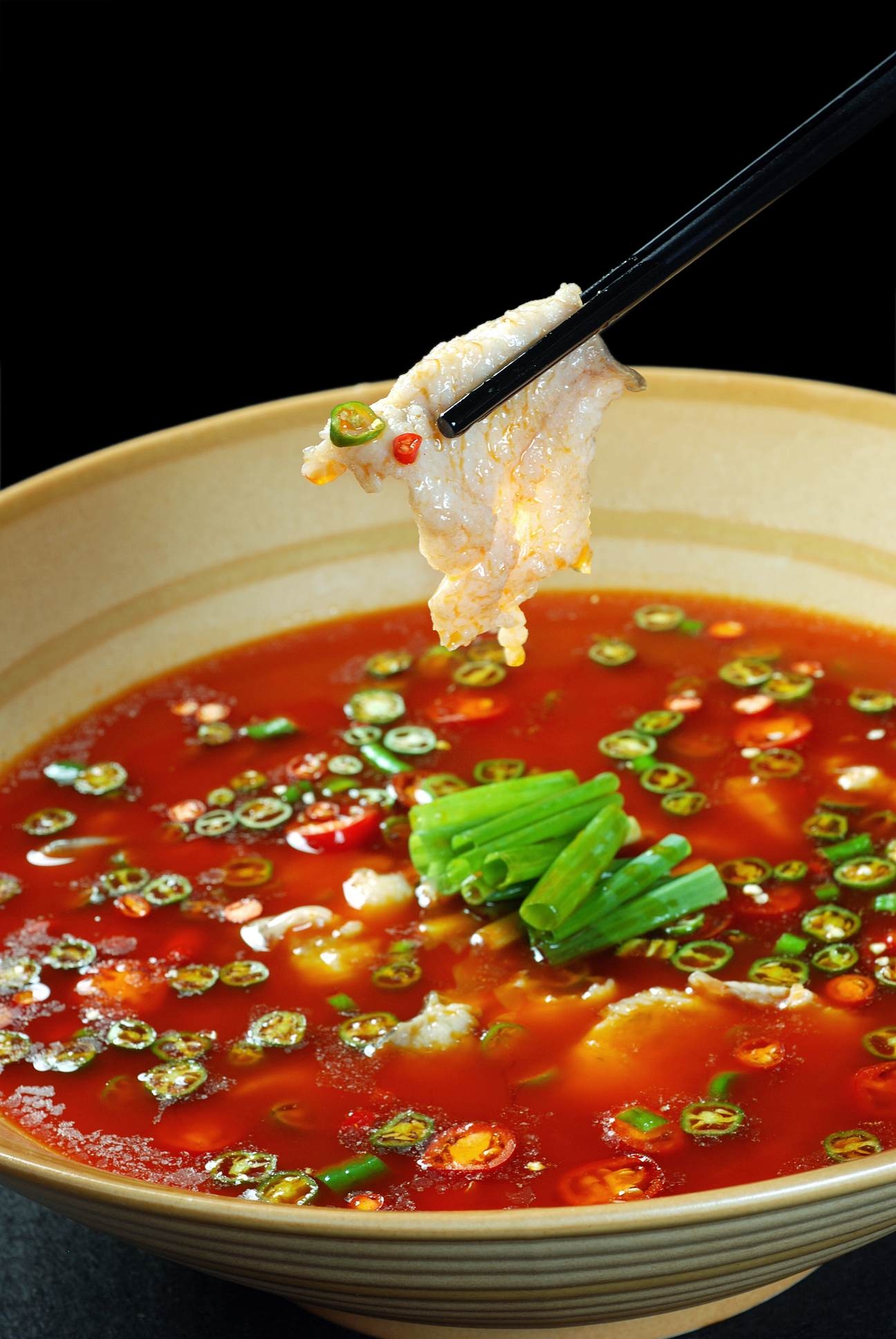 餐饮美食鲜椒江团高清图片