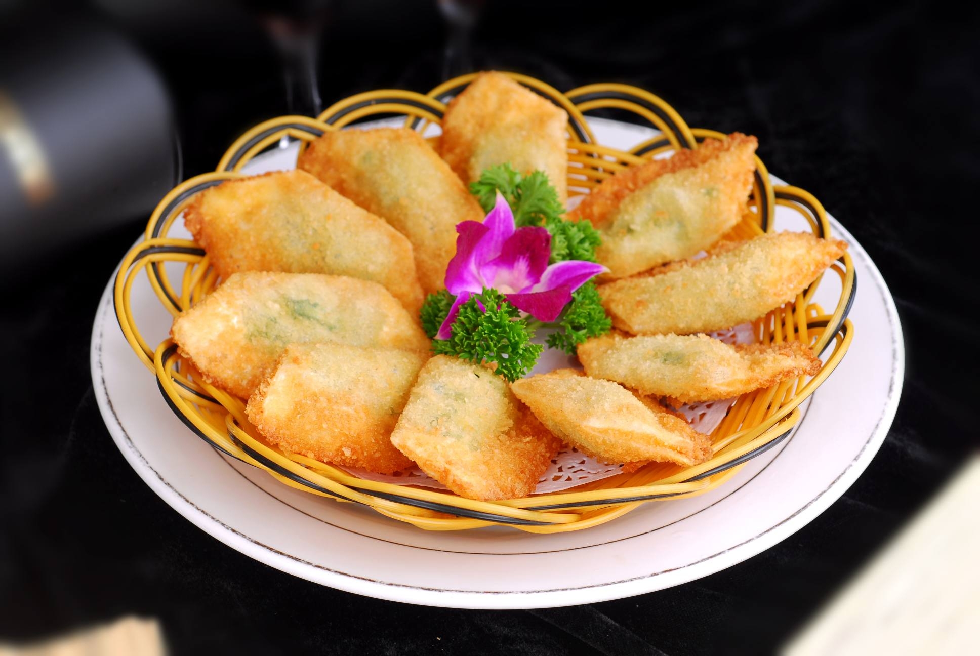 餐饮美食韭菜包宣传图片灯箱