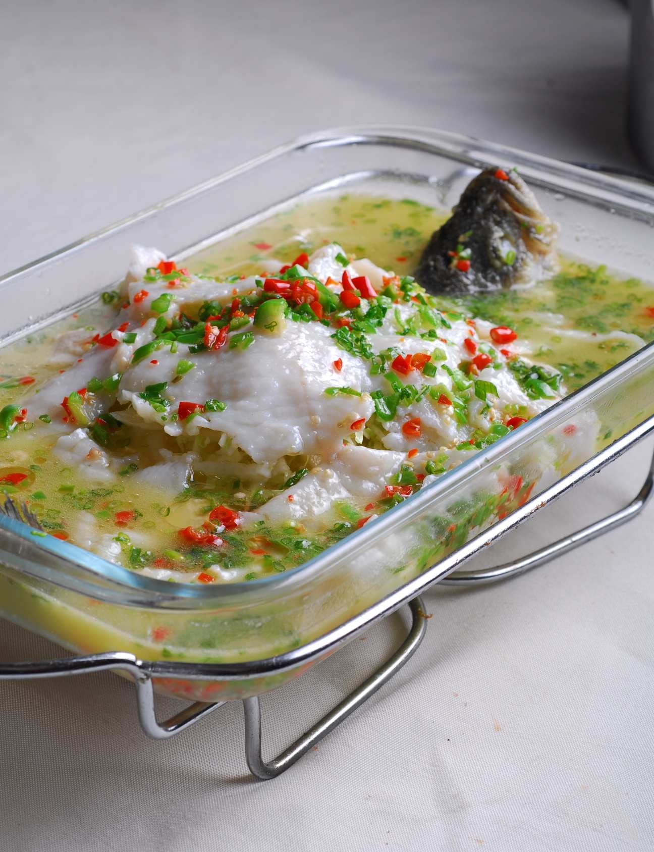 餐饮美食鲜椒鲈鱼宣传图片灯箱