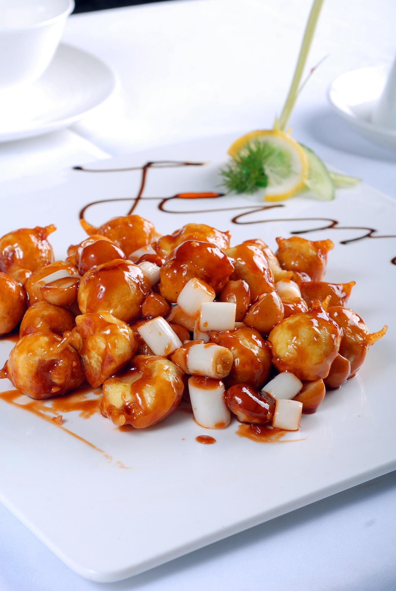 餐饮美食川菜宫保鹅肝高清图片