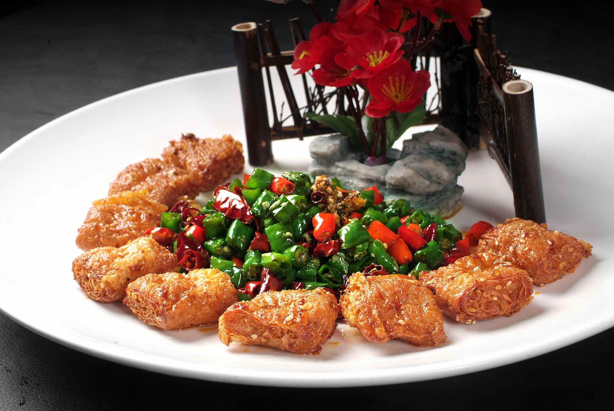 餐饮美食川香腐皮卷宣传图片灯箱