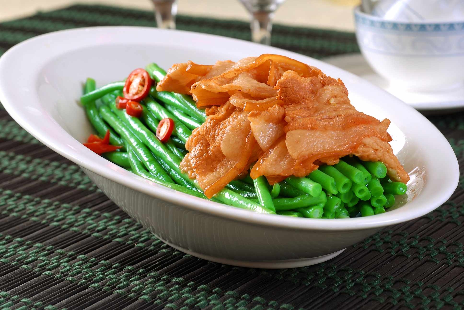 辣炒长角豆高清图片