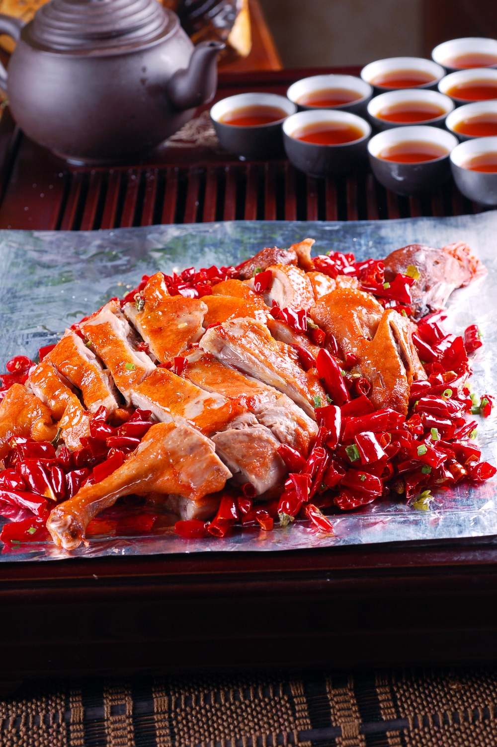 餐饮美食特色酸梅过桥鸭高清图片