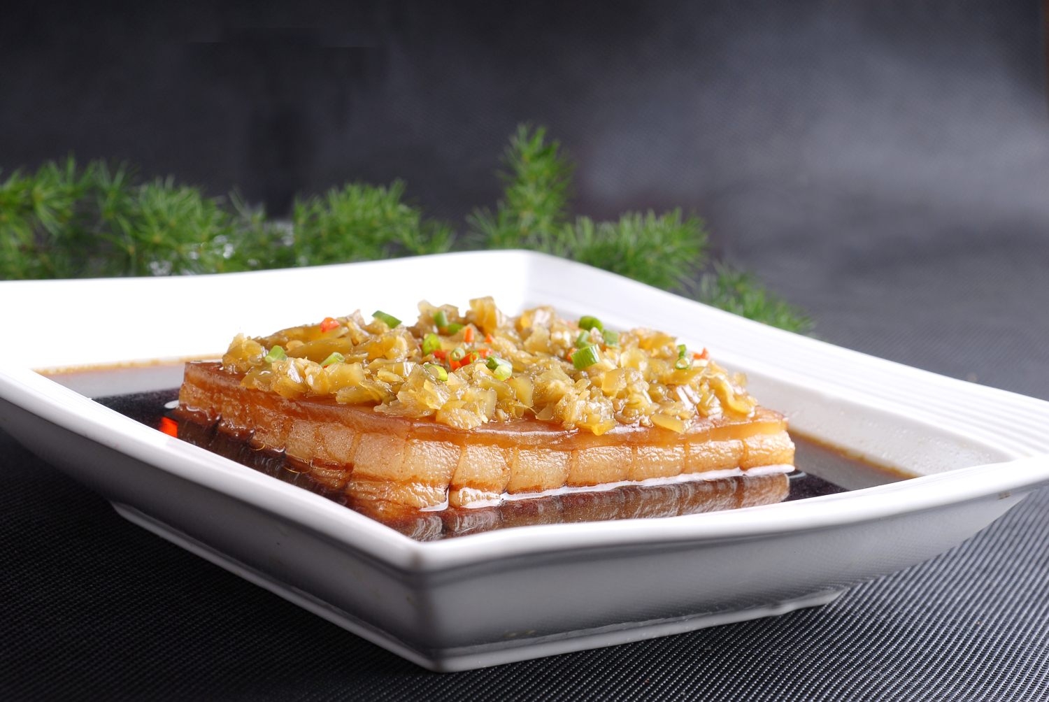 餐饮美食川菜酱椒肉高清图片