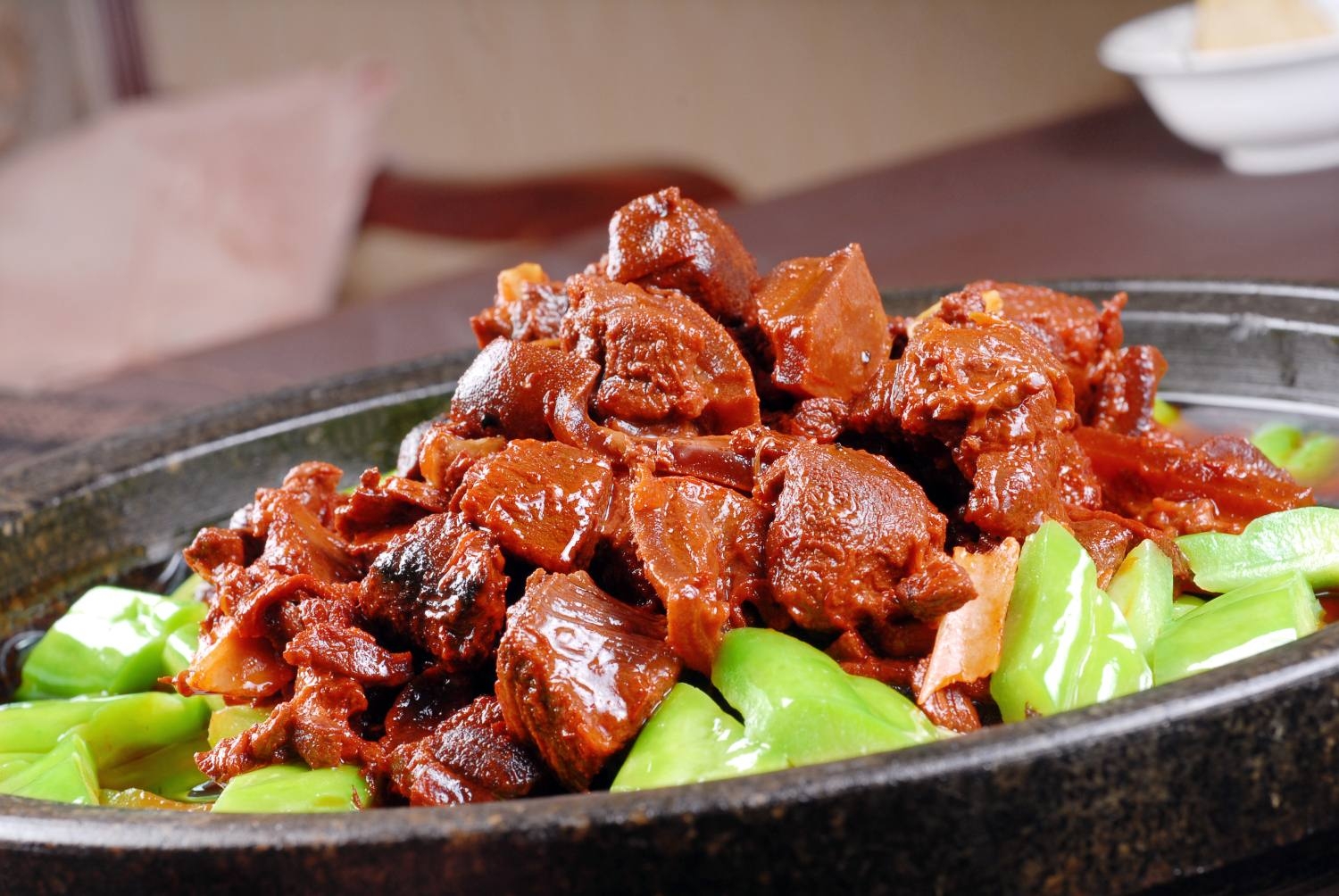 凉瓜烧麂子高清图片