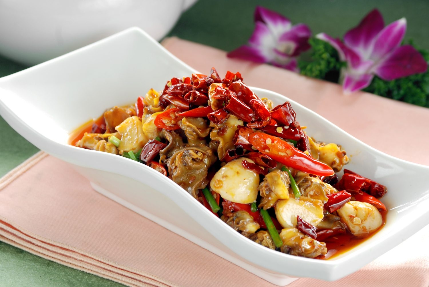 椒丝福寿螺高清图片