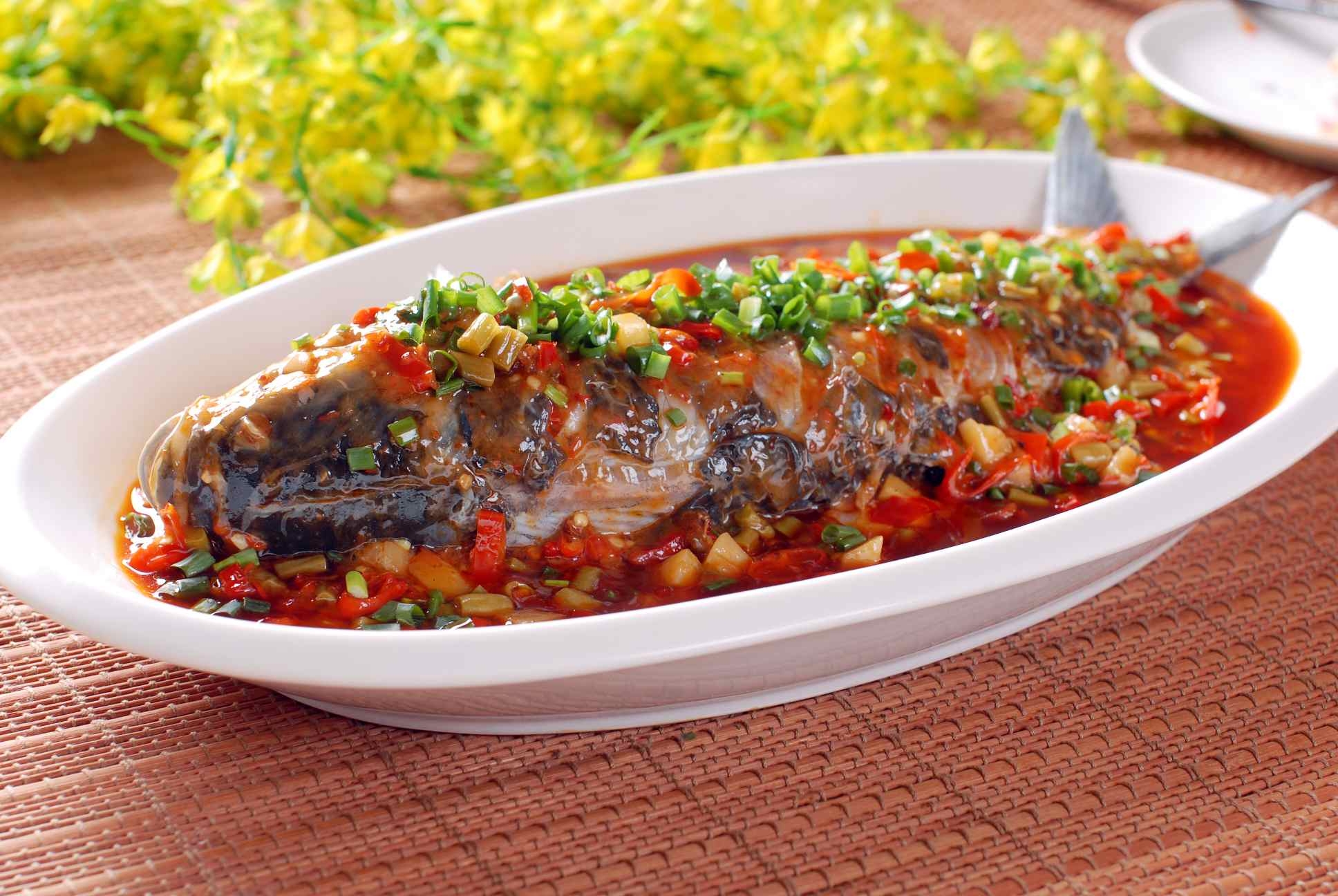 餐饮美食过水家常鱼高清图片