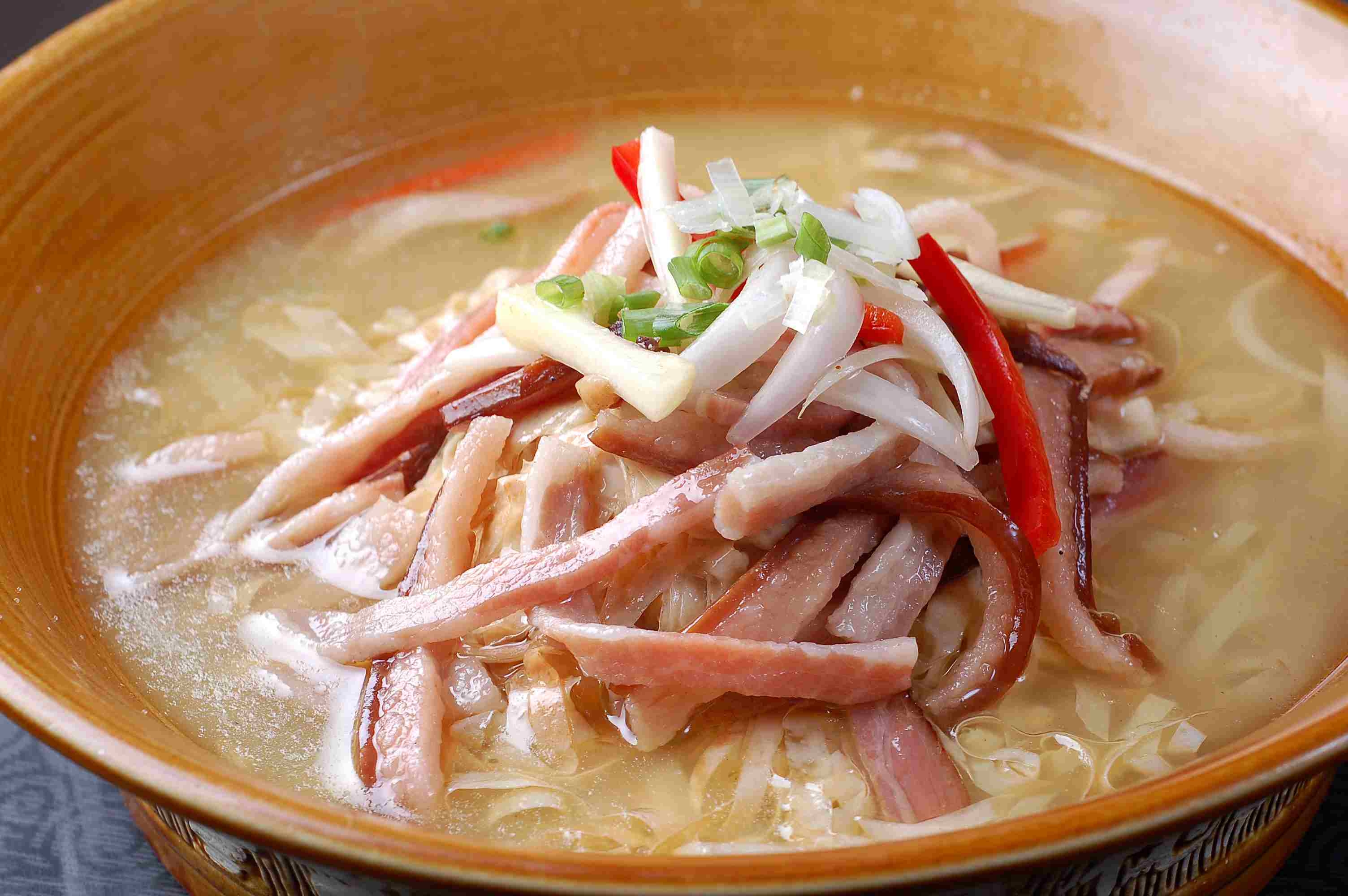 餐饮美食上汤锅皮高清图片