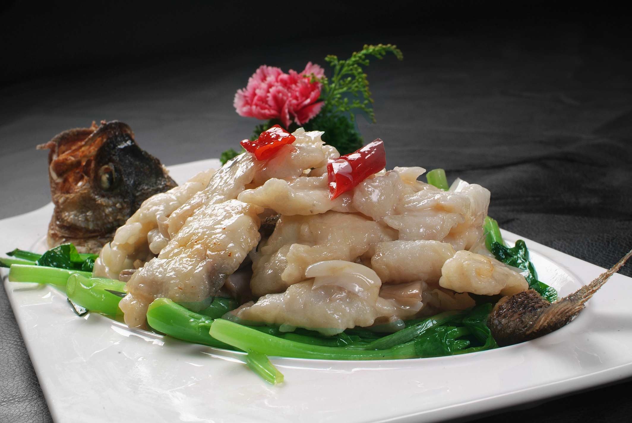 餐饮美食热特百合溜鲈鱼(1)高清图片