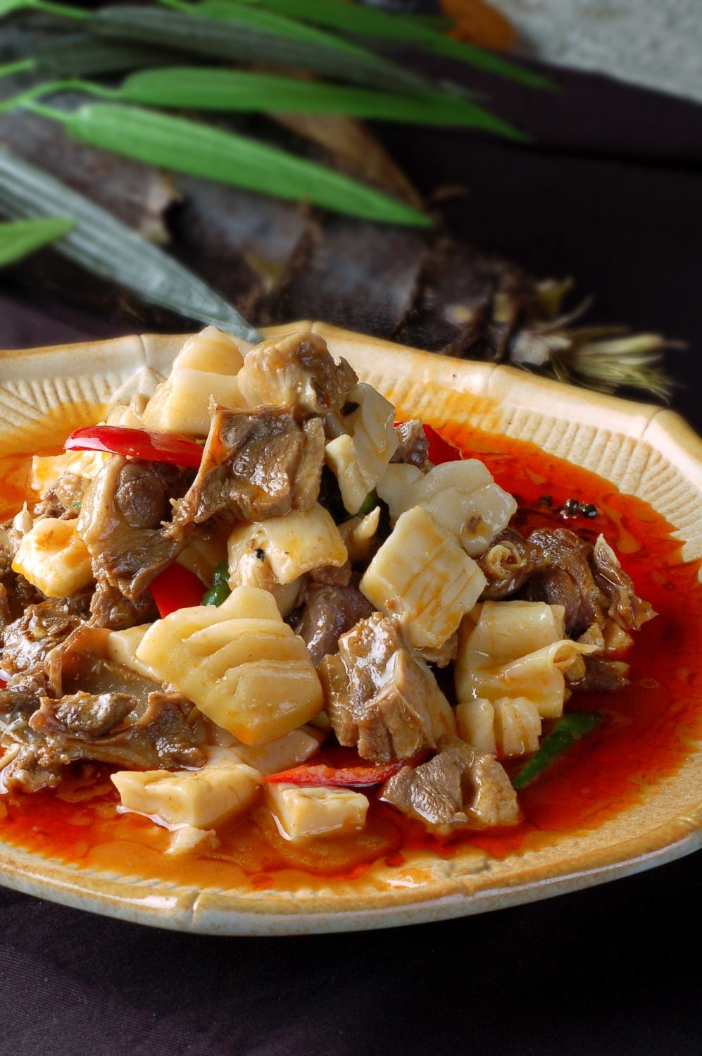 餐饮美食冬笋烧老鸭高清图片