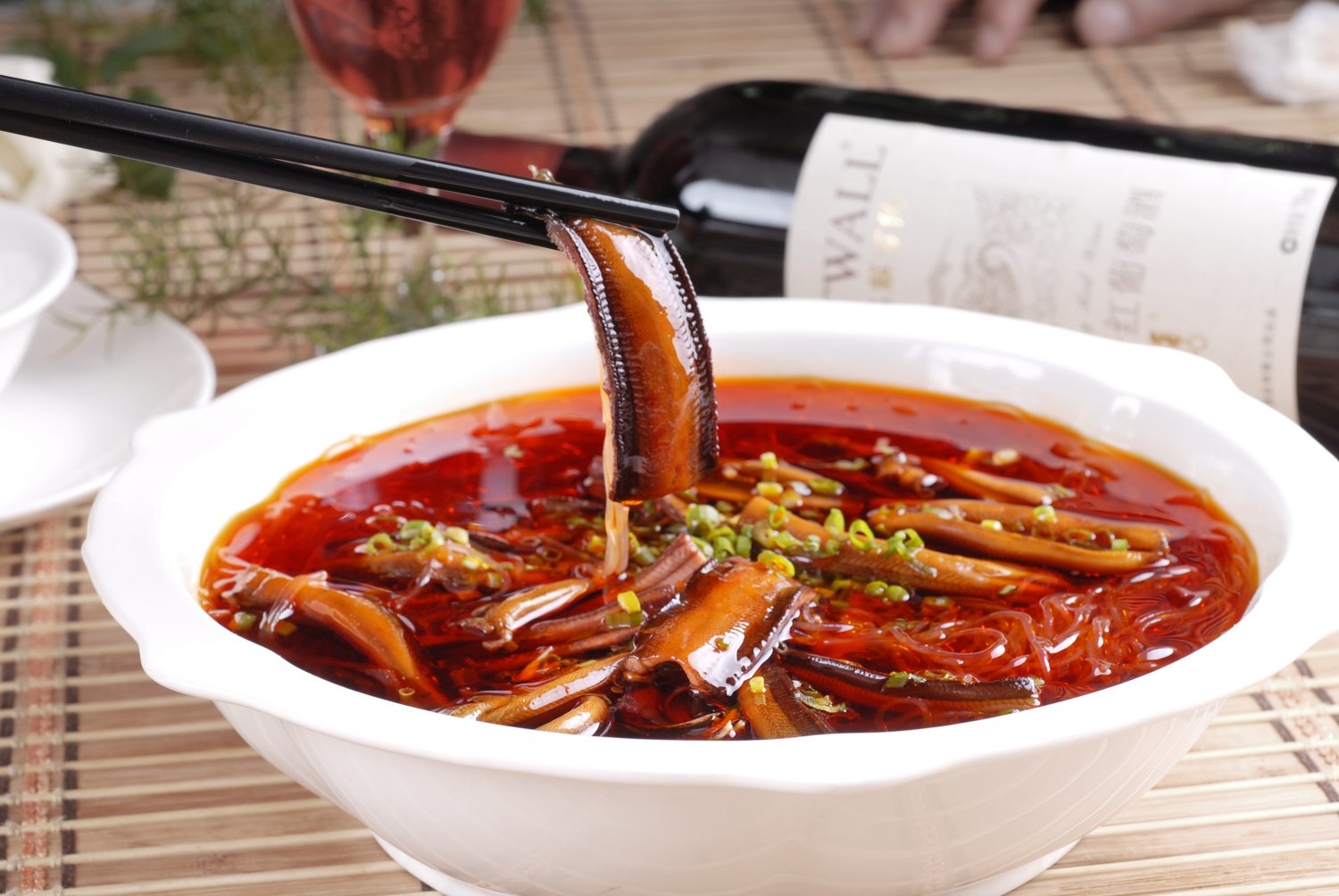 鳝段粉丝高清图片