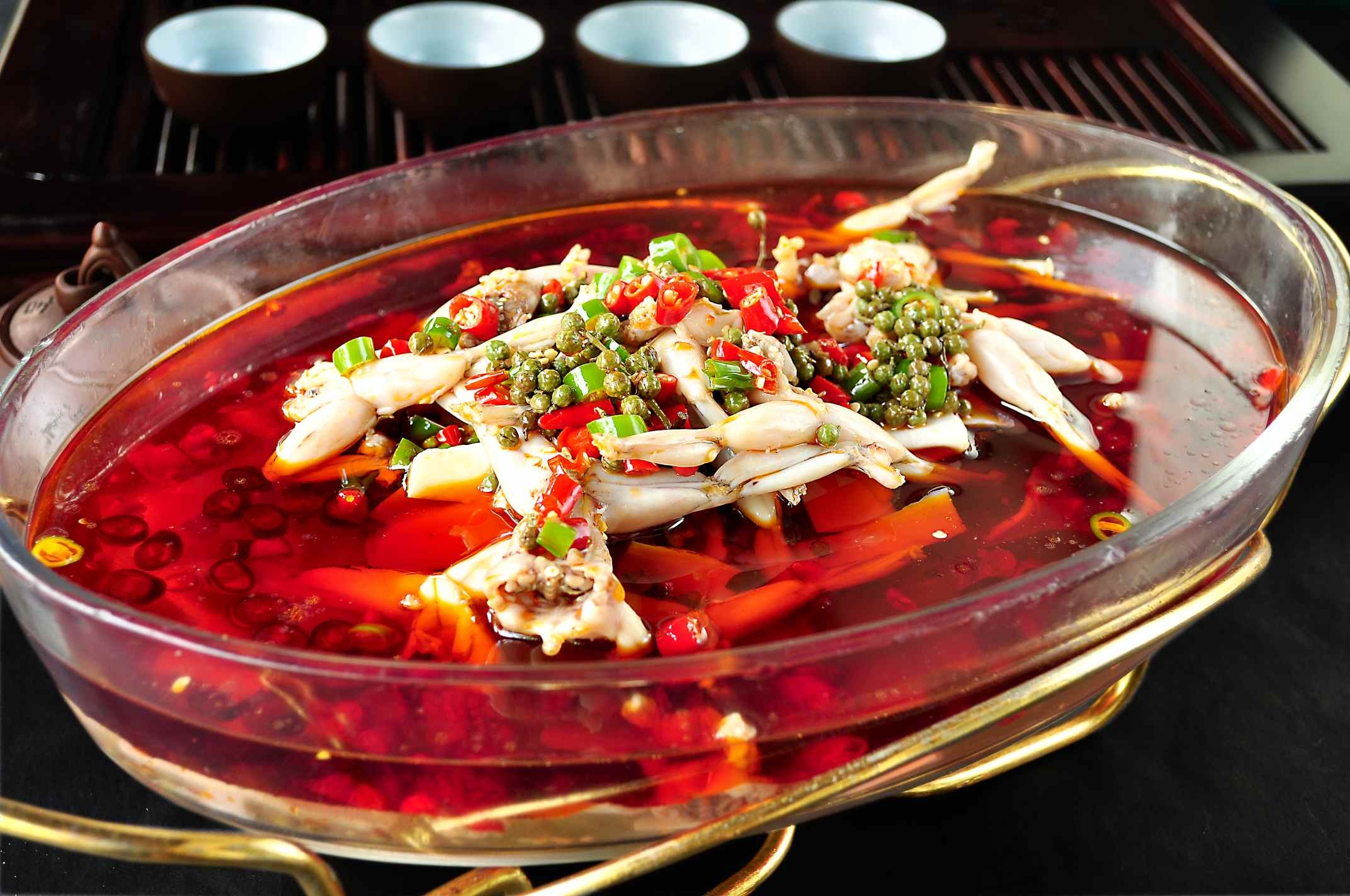 餐饮美食牛蛙藤椒美蛙高清图片