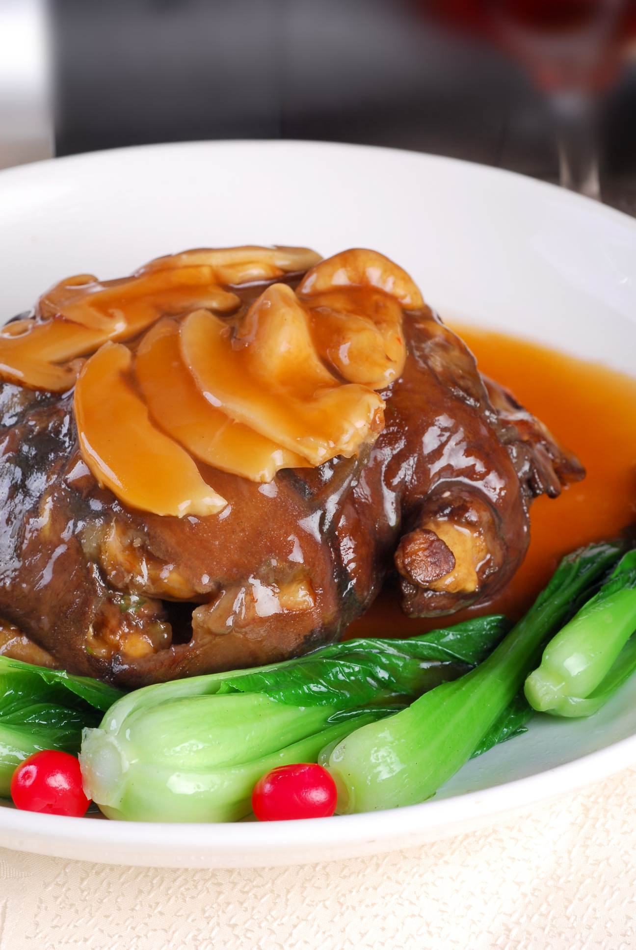 餐饮美食一掌定乾坤高清图片