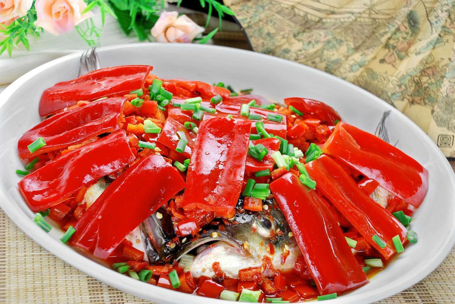 餐饮美食剁椒胖鱼头宣传图片灯箱