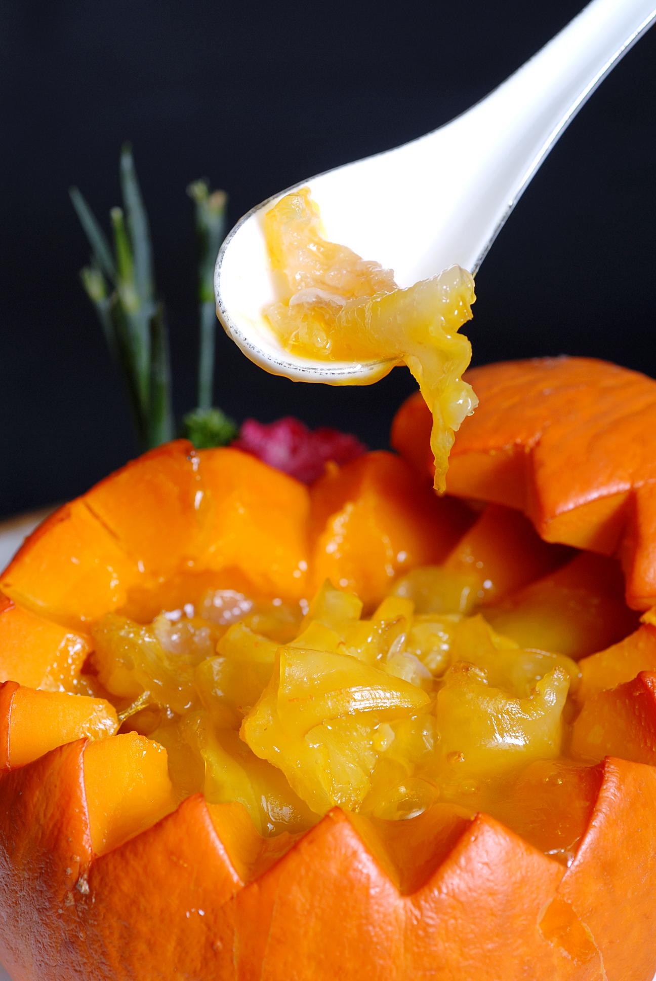 餐饮美食蕃茄浓汁侵鱼唇高清图片