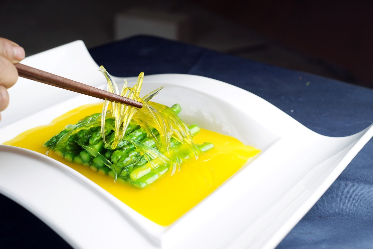 芦荟烩鱼翅高清图片