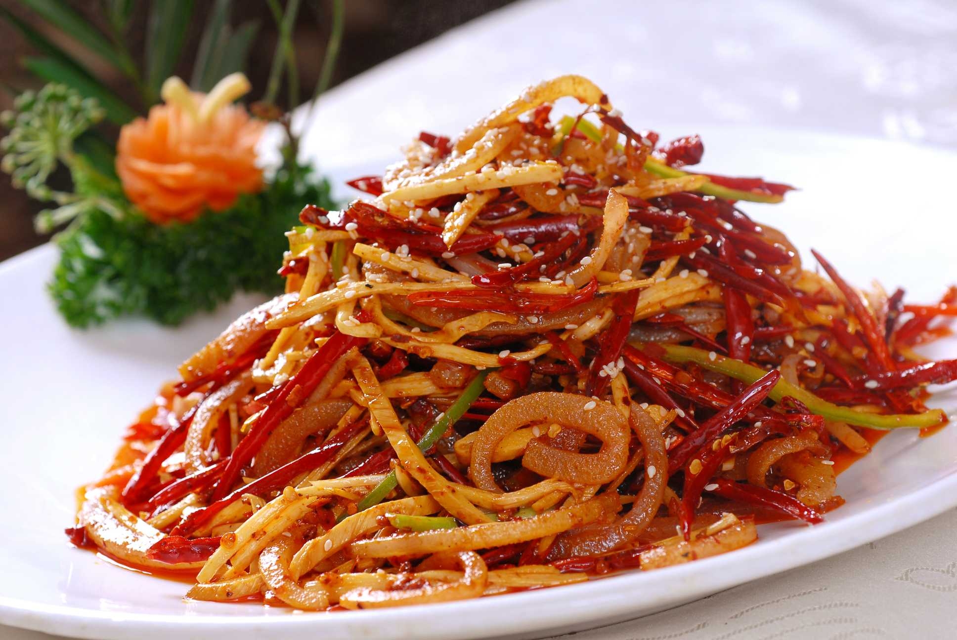 餐饮美食川菜香辣劲爆鱿鱼高清图片