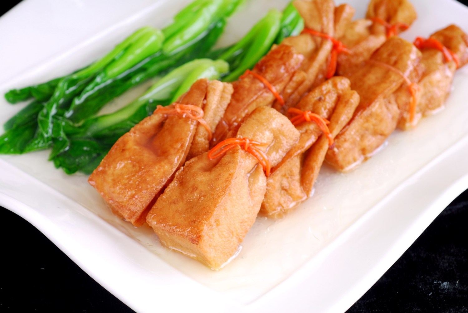 鸡汁布袋豆腐高清图片