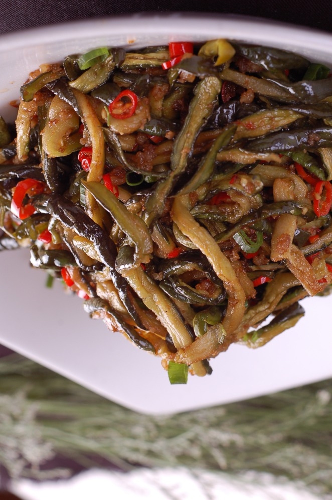 热小炒黄瓜干高清图片